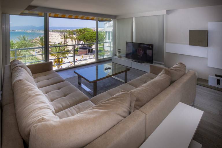 GLAM - Only Families - Duplex Vista mar in Cambrils
