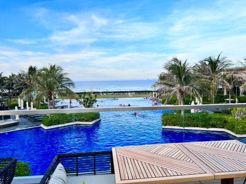 Vila Cam Hải Đông