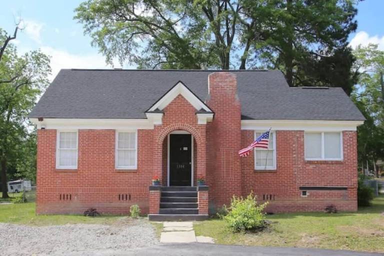 House  Columbia