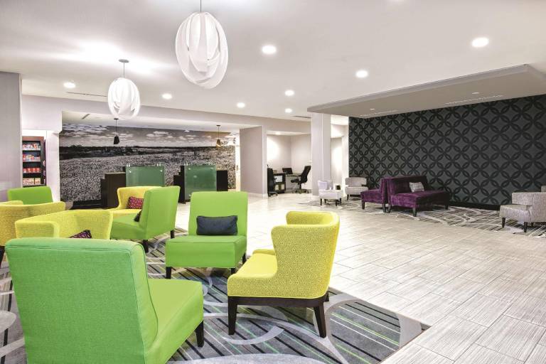 La Quinta Inn & Suites by Wyndham Monahans — photo 5
