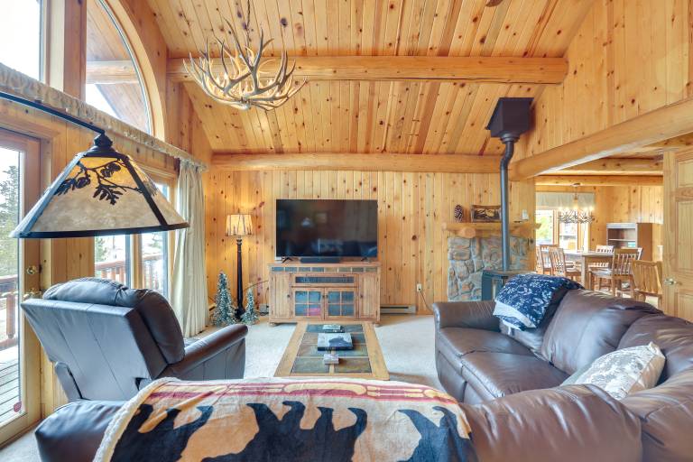Lake & Mtn Views: Spectacular Grand Lake Home — photo 2