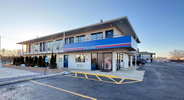 Motel 6 Janesville, WI — photo 5