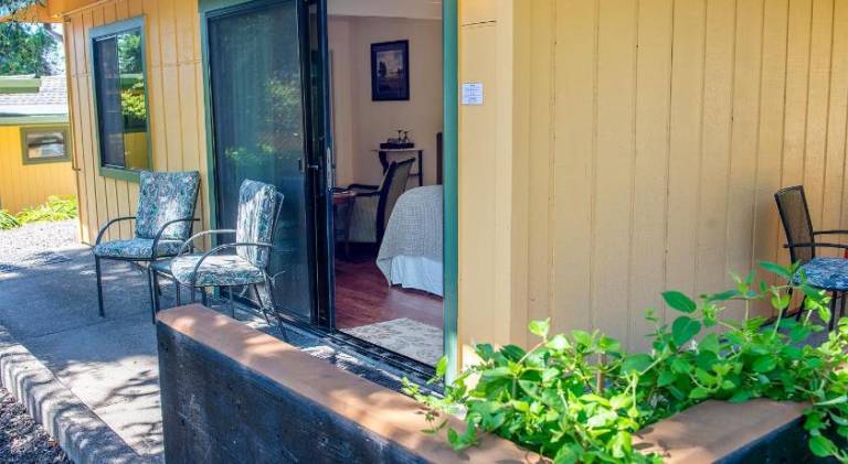 Inn at Buckhorn Cove — photo 4