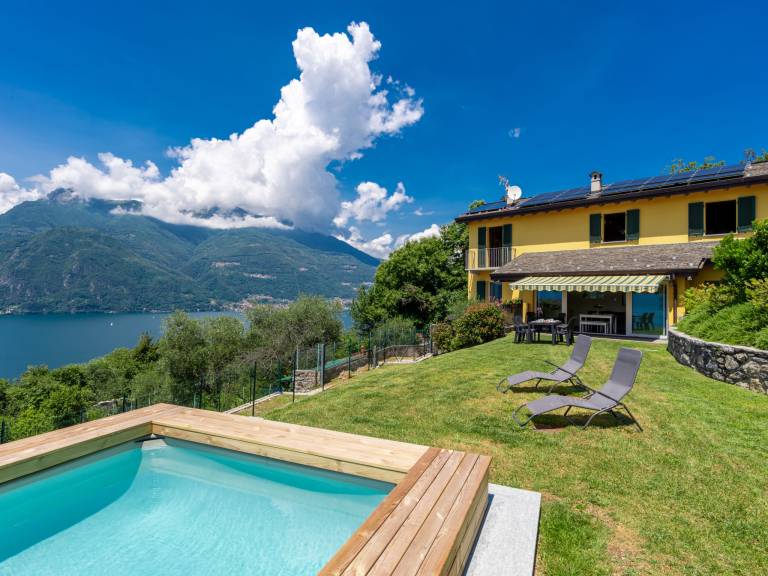 Ferienhaus mit Hund in Perledo, Plesio für max. 4 Personen Ferienhaus mit Hund in Perledo, Plesio für max. 4 Personen