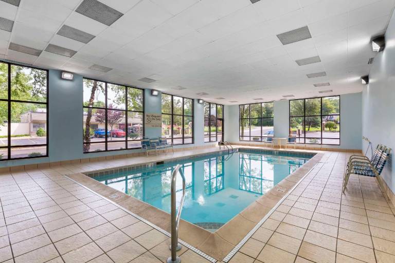 Comfort Inn, Cleveland South - Richfield — photo 5
