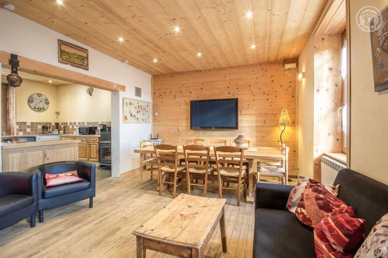 Gite with patio in Les Belleville
