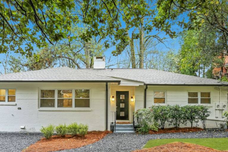 Apartment  Brookwood Hills