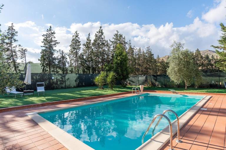 Villa Agira