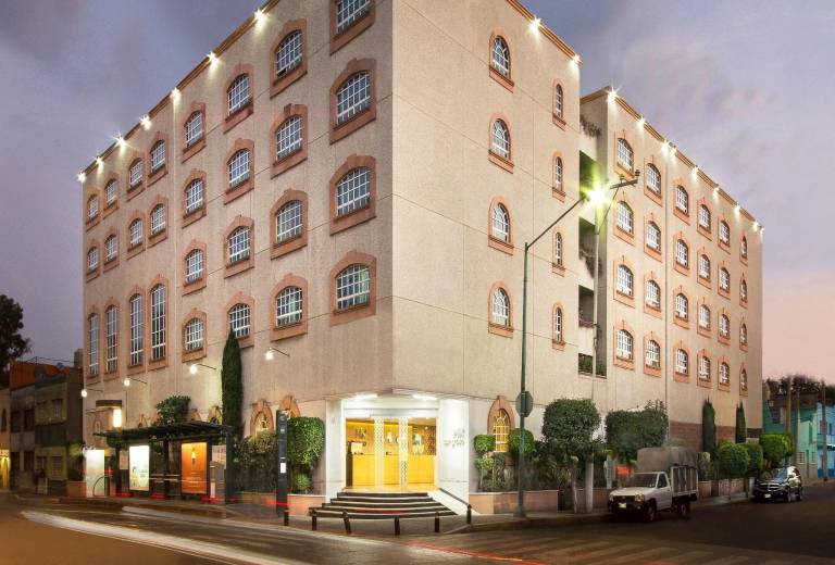 Hotel MX congreso CDMX Trademark Collection by Wyndham