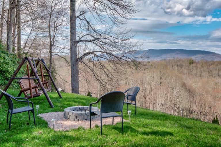 Hilltop Hideaway - Newly Renovated Home on 30 Acres, Minutes to Boone! — photo 2