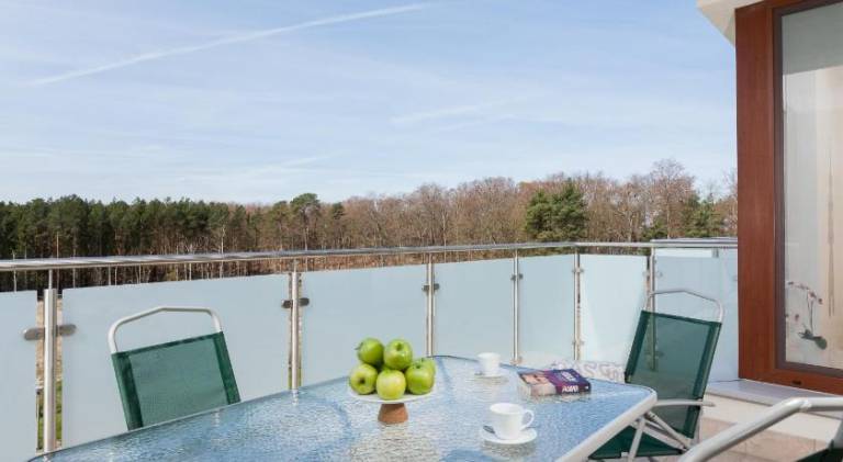 Rental apartment with pool & patio — photo 5