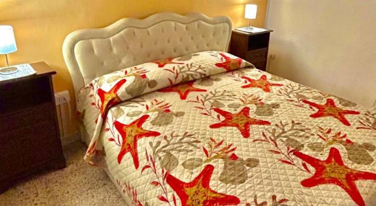 House with 2 rooms for 4 persons in Oristano