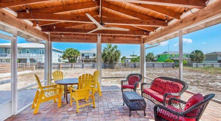House with 3 rooms for 8 persons in Pensacola, FL