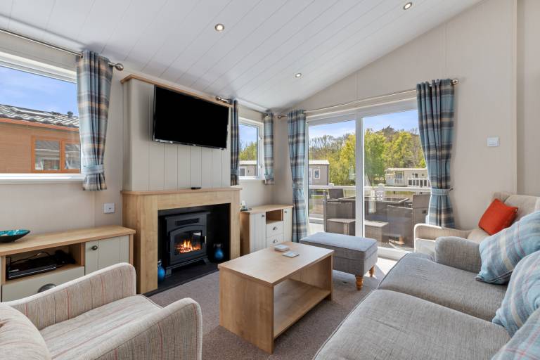 Lodge with terrace — photo 2