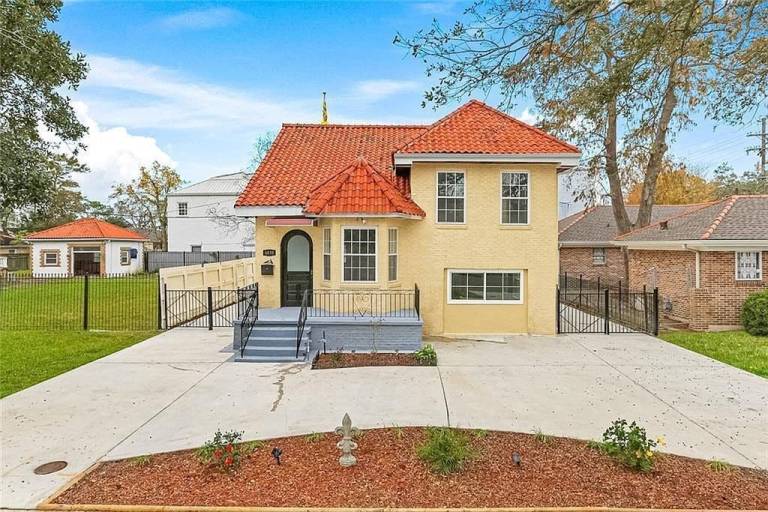 Ferienhaus  Dillard University