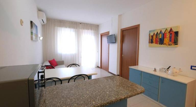 Apartment with 2 rooms for 4 persons — photo 3