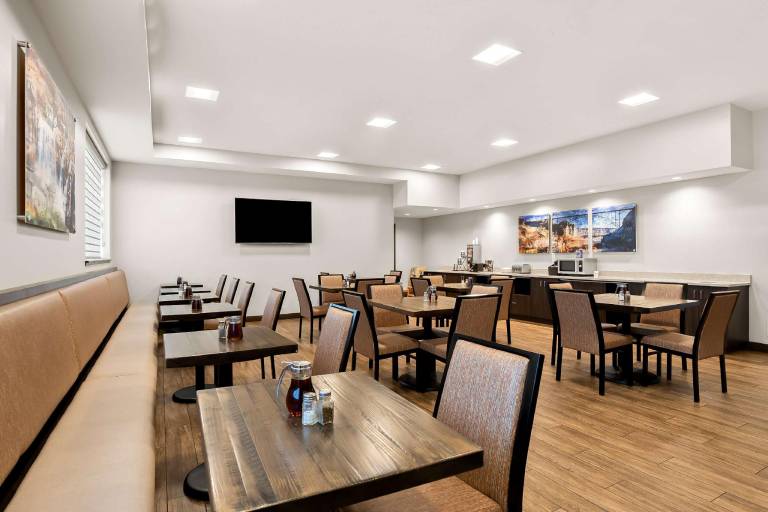 Best Western Sawtooth Inn & Suites — photo 5