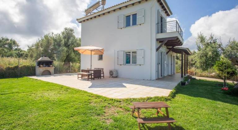 Fully equipped spacious house with barbeque, terrace & garden | Suitable for remote work | Pets allowed — photo 5