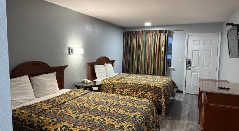 Claremore Motor Inn — photo 5