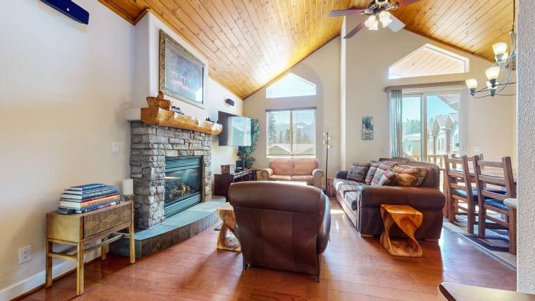 Condo with patio, barbecue & jacuzzi — photo 5