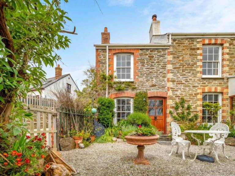 House  Portmellon