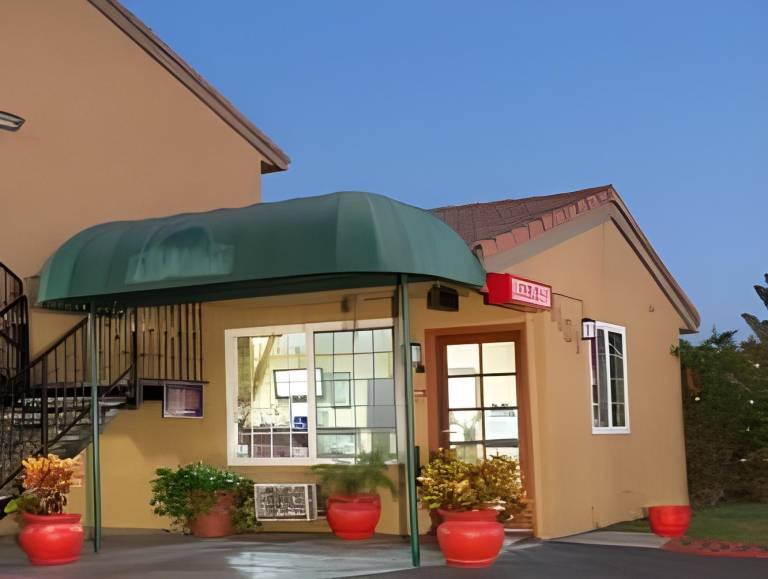 Motel 6 San Diego CA Southbay