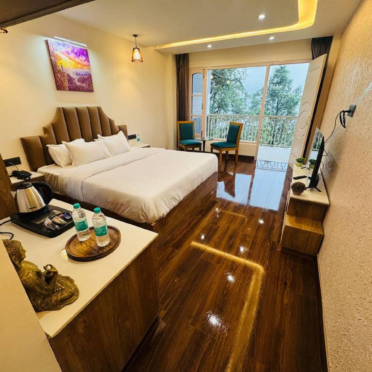Jasmine Mountain View Retreat Mall Road Dalhousie