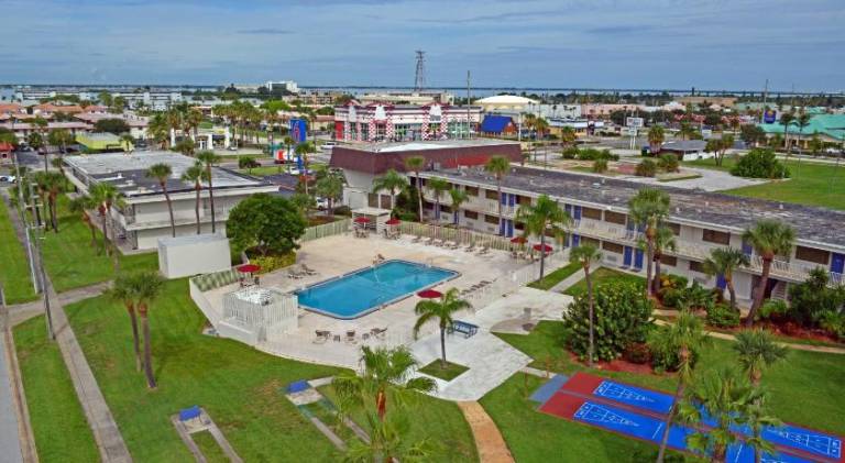 Motel 6 Cocoa Beach, FL — photo 2