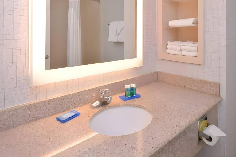 Holiday Inn Express Mineral Wells By IHG — photo 2