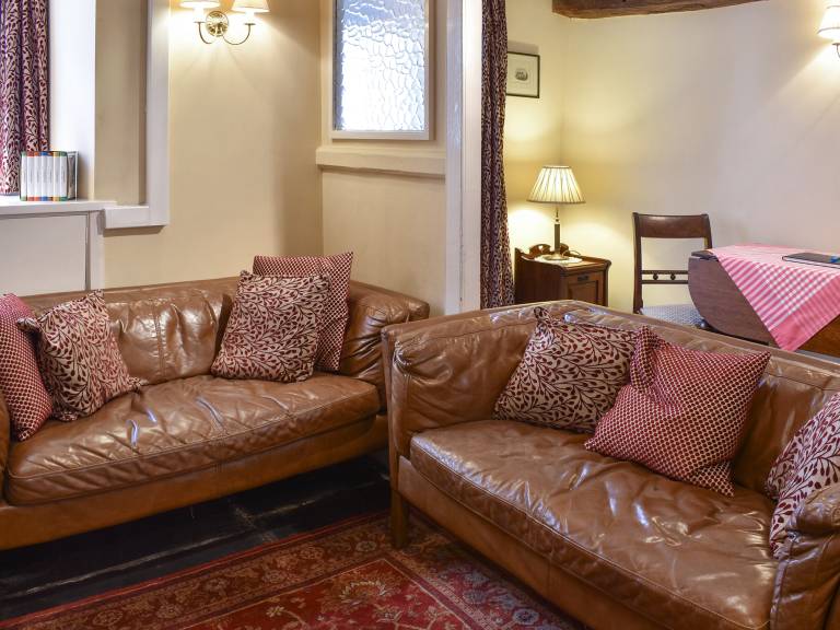Family-oriented cottage with garden | River view | Pets are welcome — photo 3