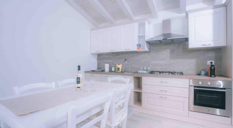 Seaside Villa 2BR-1BA. 7 min walk to the beach — photo 5