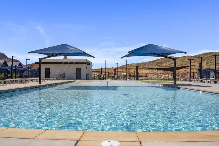 House with barbecue, pool & jacuzzi — photo 2