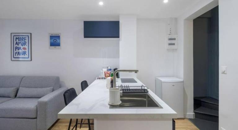11.Appart 4pers1 BedroomPigalleOperaParis 9 — photo 5