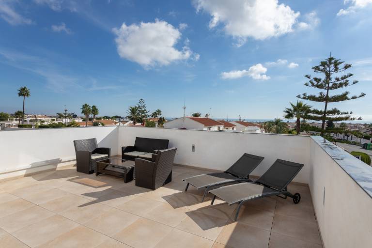 Beautiful Modern Villa with Private Pool, Near Beaches and Golf Courses — photo 4