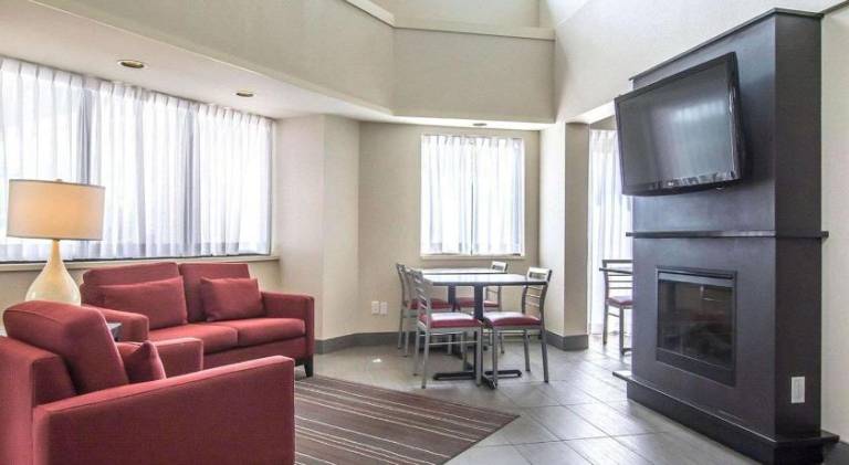 Comfort Inn — photo 2