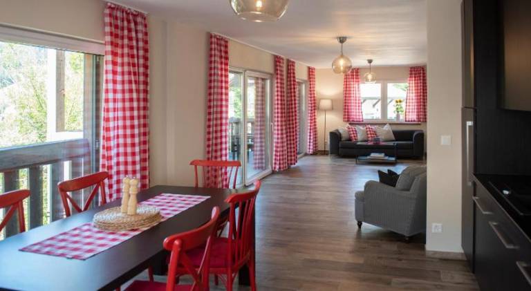 Apartment with patio | Ski nearby | Pets are welcome — photo 2