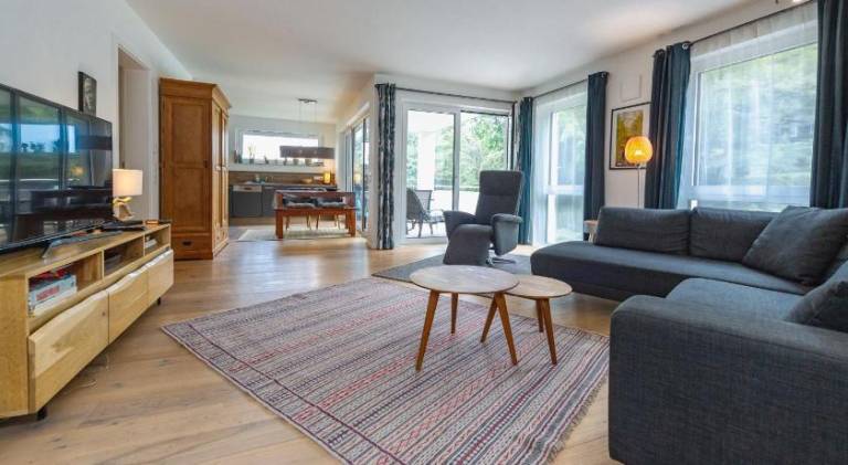Haus Jasmund in Sellin - WG02 mit Kamin, Sauna, Whirlwanne, Terrasse in Ostseebad Baabe
