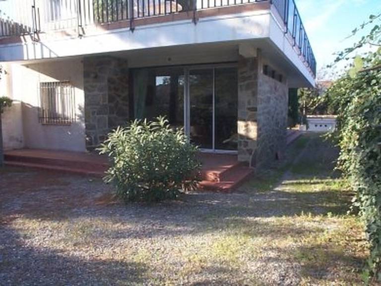 Apartment with yard in Argelès-sur-Mer