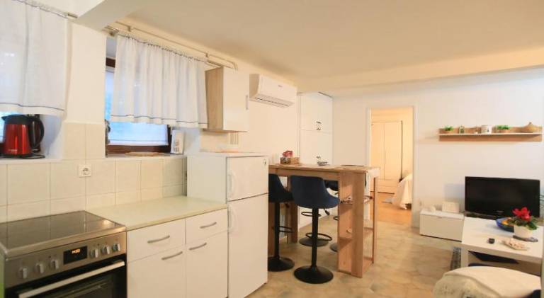 Beautiful holiday apartment with garden & patio | Pets allowed — photo 4