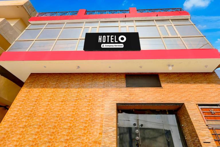 Hotel O by OYO Dariya Railway Station Formerly RR Villa
