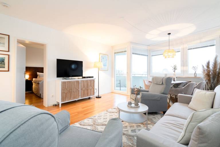 Beau Rivage: Komfortables Apartment mit Balkon nahe Sandstrand in Scharbeutz in Scharbeutz