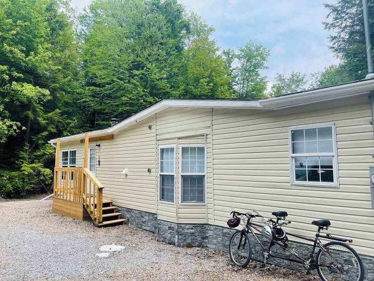 Cottage  Kawartha Lakes