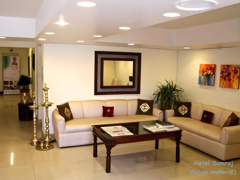 Samraj Hotel — photo 2