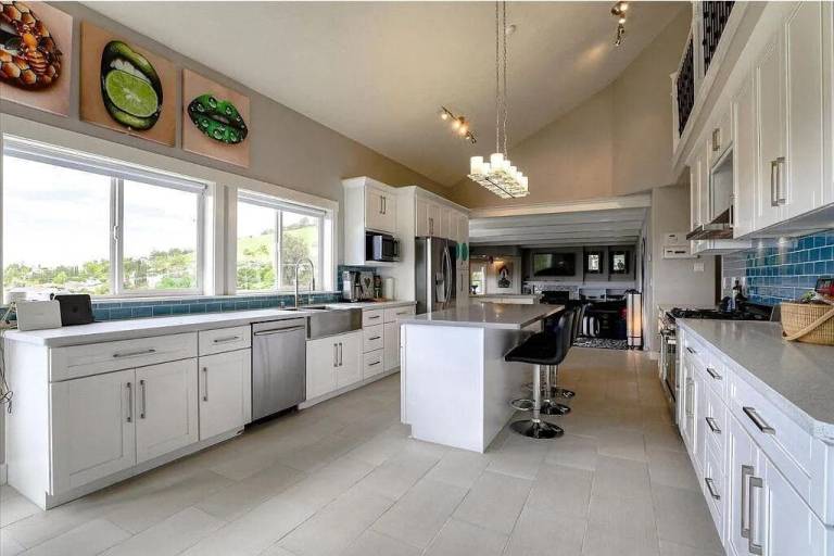 Villa  East Foothills