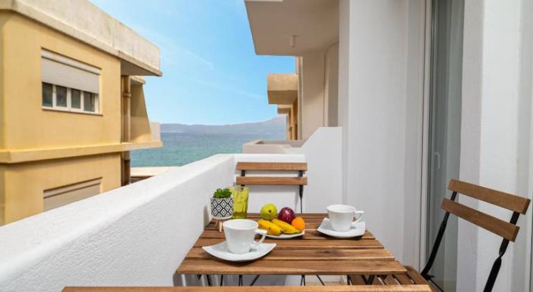 Rental apartment with terrace | Next to the beach | Good for workation | Pets allowed — photo 5