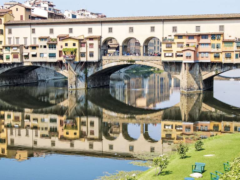Fully equipped wonderful holiday apartment with patio | Close to Ponte Vecchio | Pet-friendly in Santa Maria