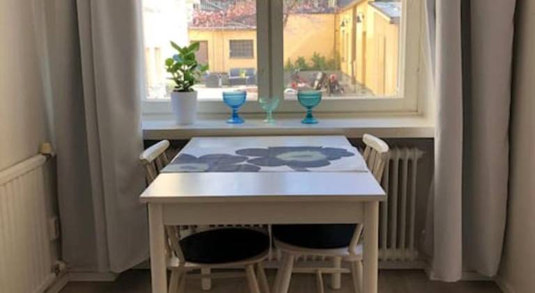 Modern city studio with own patio — photo 3