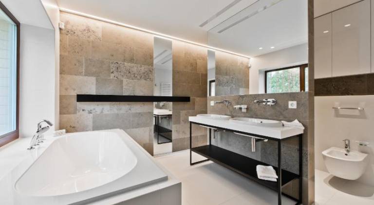 Villa with jacuzzi, sauna & patio | Perfect for remote work — photo 2