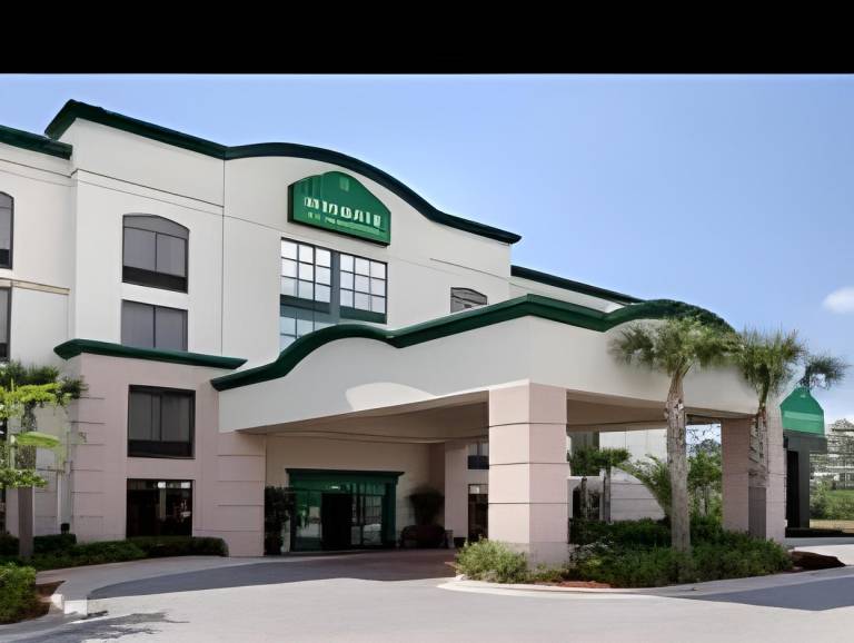 Holiday Inn Express Hotel & Suites Jacksonville Airport By IHG