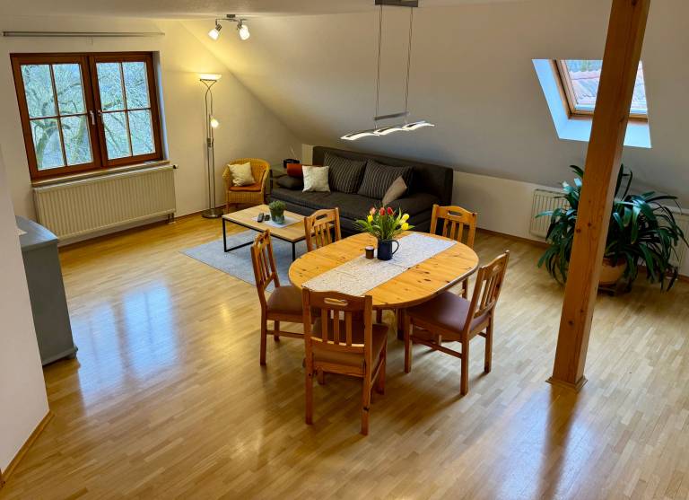 Child-friendly beautiful rental apartment with garden, fast internet & BBQ | Garden view | Pet-friendly — photo 2